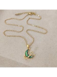 Nakkash Pozłacany naszyjnik z zawieszką - dł. 42 cm rozmiar: onesize. Żółte naszyjniki Nakkash, z cyrkonią, pozłacane. Za 74,11 zł.