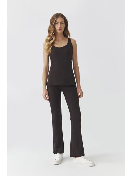 TATUUM Legginsy w kolorze ciemnobrązowym rozmiar: M. Brązowe legginsy Tatuum, bez wzorów, z podwyższonym stanem. Za 140,20 zł.