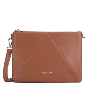 Torebka Jenny Fairy. Brązowe listonoszki Jenny Fairy, bez wzorów, bez dodatków. Za 159,99 zł.