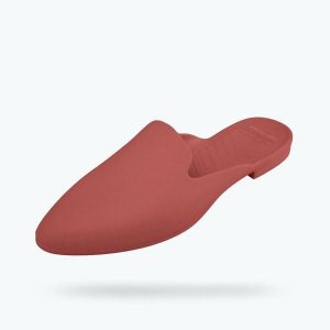 Klapki damskie NATIVE AVA BLOOM. Czerwone klapki NATIVE SHOES, bez wzorów, bez obcasa. Za 99,99 zł.
