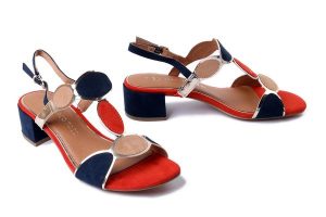 MARCO TOZZI 28230-42 890 navy comb, sandały damskie. Niebieskie sandały Marco Tozzi, bez wzorów, bez obcasa, bez zapięcia. Za 219,90 zł.