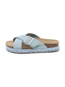 Billowy Skórzane klapki w kolorze błękitnym rozmiar: 37. Niebieskie klapki Billowy, bez wzorów, z otwartym noskiem, bez obcasa. Za 195,99 zł.