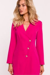 Elegancka sukienka żakietowa z dekoltem V i guzikami róż. Czerwone sukienki MOE, xl, bez wzorów, eleganckie, bez kołnierzyka, bez ramiączek. Za 399,00 zł.