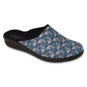 Befado kapcie damskie pu 551D004 niebieskie w serca. Niebieskie kapcie bez wzorów. Za 63,66 zł.