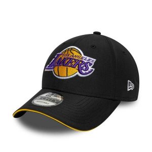 Czapka New Era 9Forty Los Angeles Lakers. Czarne czapki New Era, bez wzorów. W wyprzedaży za 100,00 zł.