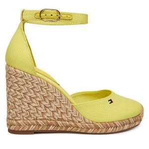 Espadryle Tommy Hilfiger. Żółte espadryle TOMMY HILFIGER, bez wzorów, bez obcasa. Za 409,99 zł.