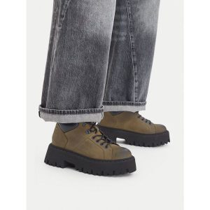 Trapery G-Star Raw. Brązowe buty zimowe G-Star Raw, bez obcasa, bez zapięcia. Za 399,99 zł.