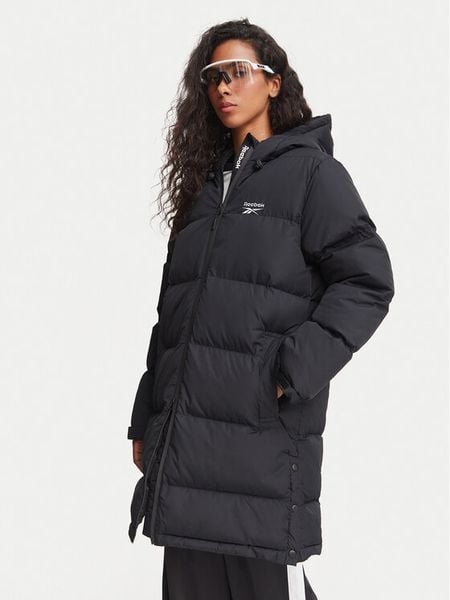Reebok Kurtka zimowa RCC00112 Czarny Regular Fit. Czarne kurtki Reebok, na zimę, xl, bez wzorów, z syntetyku, bez kaptura. Za 449,99 zł.