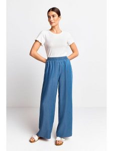 Rich & Royal Koszulka w kolorze białym rozmiar: XL. Białe bluzki Rich & Royal, xl, bez wzorów, bez kołnierzyka, bez ramiączek. Za 87,61 zł.