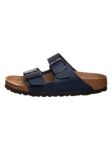 Birkenstock Klapki "Arizona" w kolorze granatowym rozmiar: 41. Niebieskie klapki Birkenstock, bez wzorów, z otwartym noskiem, bez obcasa. Za 274,10 zł.