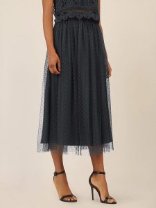 APART Spódnica w kolorze czarnym rozmiar: 40. Czarne spódnice Apart, bez wzorów, z tiulu, maxi. Za 217,99 zł.