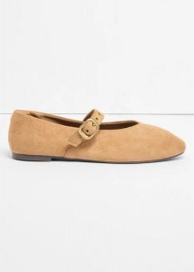 Baleriny Mary Janes z oczkami. Brązowe balerinki bonprix, bez wzorów, bez obcasa, bez zapięcia. Za 84,99 zł.