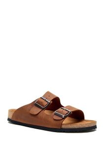 Comfortfusse Klapki w kolorze brązowym rozmiar: 40. Brązowe klapki Comfortfüße, bez wzorów, z otwartym noskiem, bez obcasa. Za 260,99 zł.