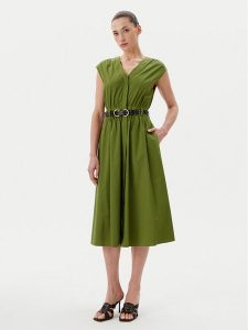 MICHAEL Michael Kors Sukienka codzienna MS5830KF4C Zielony Regular Fit. Zielone sukienki MICHAEL Michael Kors, na co dzień, m, bez wzorów, z bawełny, bez kołnierzyka, bez ramiączek, proste. Za 619,99 zł.