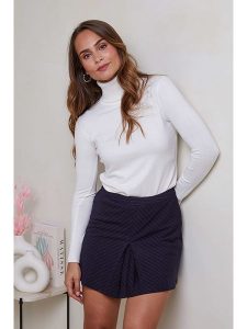 Soft Cashmere Sweter w kolorze białym rozmiar: 38/40. Białe golfy Soft Cashmere, bez wzorów, z kaszmiru. Za 133,29 zł.