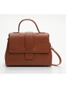 Victor & Hugo Paris Skórzana torebka "Kay" w kolorze karmelowym - 28,5 x 20 x 8 cm rozmiar: onesize. Brązowe torebki klasyczne Victor & Hugo Paris, bez wzorów, z materiału, na ramię, bez dodatków. Za 405,05 zł.