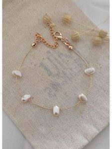 Atelier MIU Pozłacana bransoletka rozmiar: onesize. Białe bransoletki Atelier MIU, z perłą, pozłacane. Za 39,99 zł.