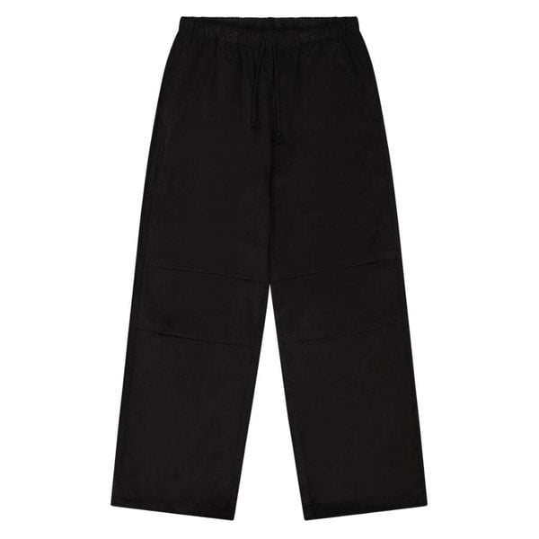 Spodnie Damskie. Czarne spodnie dresowe Champion, s, bez wzorów. Za 296,99 zł.