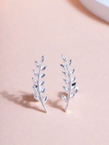 Lodie Silver Srebrne kolczyki-wkrętki rozmiar: onesize. Szare kolczyki Lodie Silver, srebrne. Za 43,99 zł.