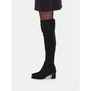 Muszkieterki Lasocki. Czarne kozaki Lasocki, bez wzorów, bez obcasa, na słupku, bez zapięcia. Za 299,99 zł.