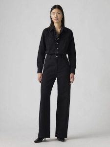 Levi's Kombinezon dżinsowy w kolorze czarnym rozmiar: M. Czarne kombinezony Levi's®, m, bez wzorów, z bawełny, bez kołnierzyka, bez ramiączek. Za 236,05 zł.