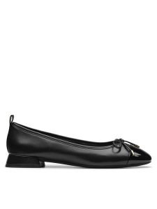 Clarks Baleriny Ubree15 Poppy 26181322 Czarny. Czarne balerinki Clarks, bez wzorów, ze skóry, bez obcasa, bez zapięcia. Za 349,99 zł.