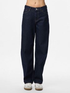 Pieces Dżinsy - Barrel fit - w kolorze granatowym rozmiar: W25/L32. Niebieskie jeansy Pieces, z aplikacjami, ze skóry. Za 109,95 zł.