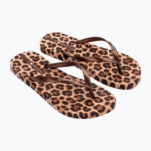 Japonki damskie Ipanema Animal Print. Brązowe klapki Ipanema, bez wzorów, z materiału, bez obcasa. Za 109,99 zł.