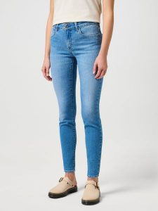 DAMSKIE SPODNIE WRANGLER SKINNY TRUE ENOUGH 112351061. Jeansy Wrangler, bez wzorów, z jeansu. Za 209,99 zł.