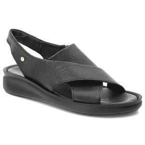 Czarne Sandały Armodo Modne Wsuwane Obuwie Damskie. Czarne sandały Armodo, bez wzorów, ze skóry, bez obcasa, bez zapięcia. Za 309,00 zł.