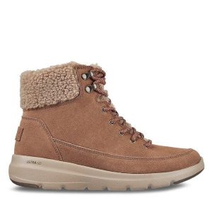 Trzewiki Skechers. Brązowe botki Skechers, bez wzorów, bez obcasa, na płaskiej podeszwie, bez zapięcia. Za 359,99 zł.