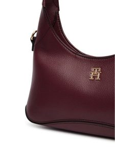 Tommy Hilfiger Torebka Th Everyday Mini Hobo AW0AW19185 Bordowy. Czerwone torebki klasyczne TOMMY HILFIGER, bez wzorów, ze skóry, bez dodatków. Za 449,99 zł.