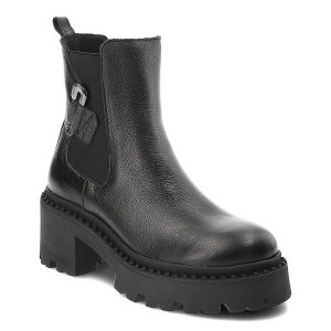 Czarne Botki Armodo Stylowe Obuwie Damskie. Czarne botki Armodo, bez wzorów, ze skóry, bez obcasa, na obcasie, bez zapięcia. Za 389,00 zł.