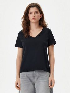 Gap T-Shirt 740140-03 Czarny Regular Fit. Czarne t-shirty GAP, xxs, bez wzorów, z bawełny, bez kołnierzyka, bez ramiączek. Za 79,99 zł.