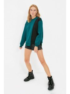 Trendyol Bluza w kolorze ciemnozielono-czarnym rozmiar: S. Zielone bluzy Trendyol, s, bez wzorów, bez kaptura. Za 65,99 zł.