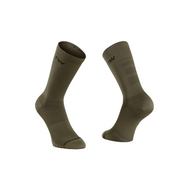 Skarpety rowerowe NORTHWAVE Extreme Pro zielony. Zielone skarpetki Northwave, bez wzorów. Za 39,00 zł.