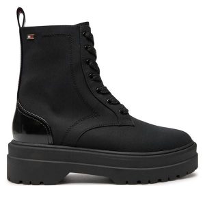 Trapery Tommy Hilfiger. Czarne buty zimowe TOMMY HILFIGER, bez obcasa, bez zapięcia. Za 799,99 zł.