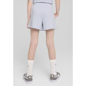 Młodzieżowe szorty ESS z małym logo No. 1 PUMA Cool Weather Blue. Niebieskia szorty Puma, bez wzorów, prążkowane, młodzieżowe. Za 99,00 zł.
