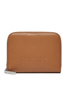 Calvin Klein Portfel Embossed Logo Zip Md K60K612437 Brązowy. Brązowe portfele Calvin Klein, bez wzorów, ze skóry. Za 279,99 zł.