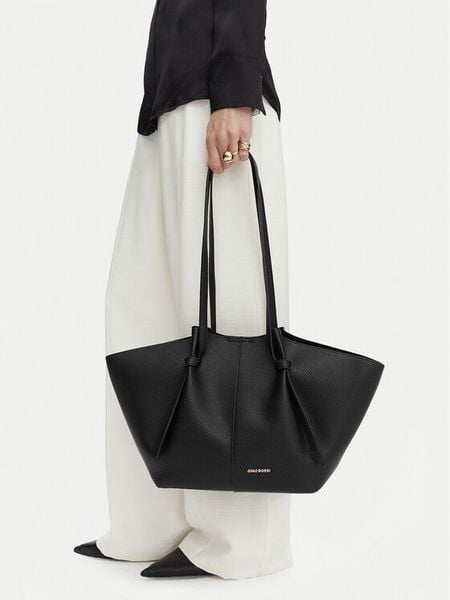GINO ROSSI Torebka C-LDA92256 Czarny. Czarne shopper bag Gino Rossi, bez wzorów, ze skóry, bez dodatków. Za 229,99 zł.