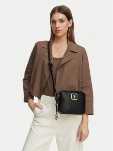 U.S. Polo Assn. Torebka New Haven BEUXT8792WVP Czarny. Czarne torebki klasyczne U.S. Polo Assn., bez wzorów, ze skóry, bez dodatków. Za 104,99 zł.