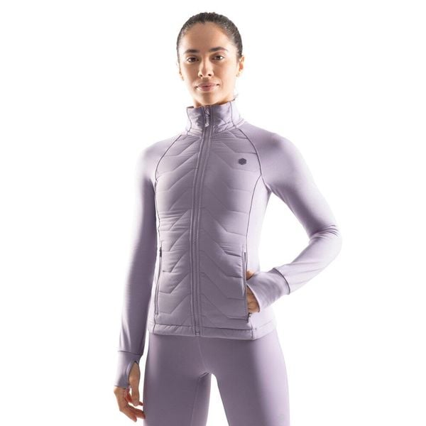 Damska lekka ocieplana kurtka treningowa Fitness Siroko Empower. Fioletowe kurtki SIROKO, na zimę, bez wzorów, z materiału, bez kaptura. W wyprzedaży za 210,00 zł.