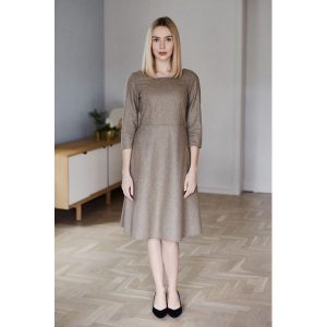 Sukienka Asteria Aulne 32 beż. Sukienki marki Marie Zélie. W wyprzedaży za 312,90 zł.