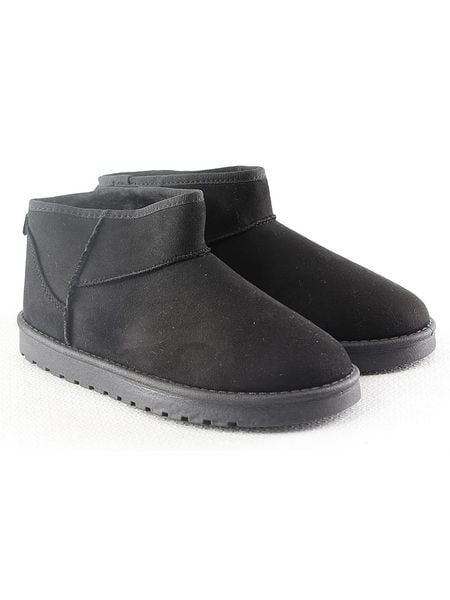 C'M Botki zimowe w kolorze czarnym rozmiar: 36. Czarne botki C'M, na zimę, bez wzorów, bez obcasa, bez zapięcia. Za 96,14 zł.