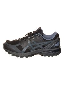 Asics Sneakersy "TERRAIN" w kolorze czarnym rozmiar: 40,5. Czarne trampki ASICS, bez wzorów, bez zapięcia. Za 379,95 zł.