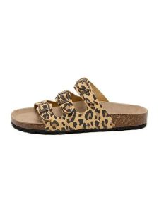 Billowy Klapki w kolorze beżowym rozmiar: 41. Brązowe klapki Billowy, bez wzorów, z otwartym noskiem, bez obcasa. Za 175,26 zł.