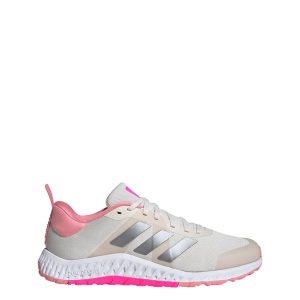 Buty treningowe Everyset. Białe buty sportowe ADIDAS, bez wzorów, z materiału, bez zapięcia, na fitness i siłownię. W wyprzedaży za 363,05 zł.