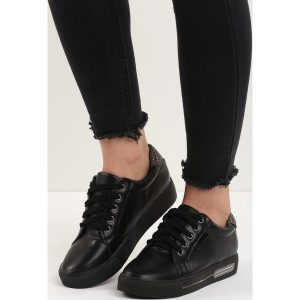 Czarne Buty Sportowe Super Game. Buty sportowe marki Born2be. Za 69,99 zł.