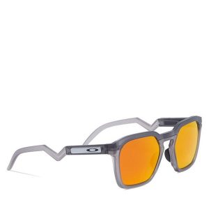 Okulary przeciwsłoneczne Oakley. Szare okulary przeciwsłoneczne Oakley. Za 799,99 zł.