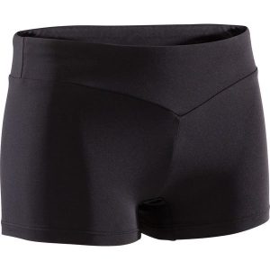 Spodenki do gimnastyki sportowej damskie Domyos 100. Czarne spodenki sportowe DOMYOS, bez wzorów, z elastanu, na jogę i pilates. Za 29,99 zł.